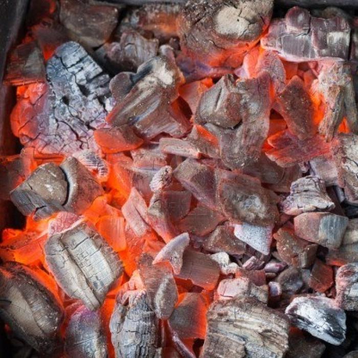 Як запалити вугілля. Як розпалити мангал