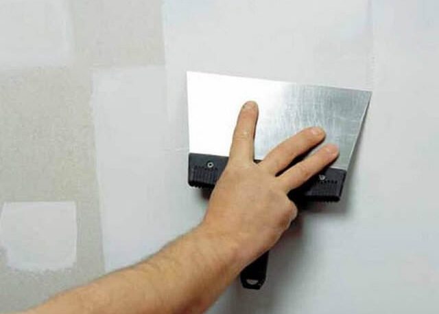 Як і чим закрити тріщину в стіні-ефективні способи. Як закрити дірку в бетонній стіні або на стелі ніж закрити стіну після