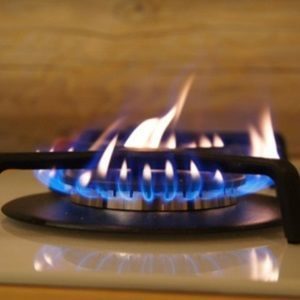 Чому газ починає горіти помаранчевим полумям замість синього? газ горить помаранчевим або жовтим кольором пальник горить жовтим полумям.